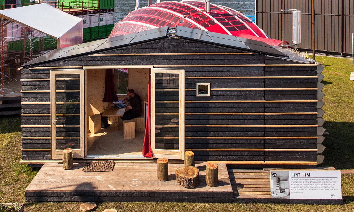 mobiele woning tiny tim de autarkische mobiele woning triple solar mobiele woning tiny tim de autarkische mobiele woning triple solar
