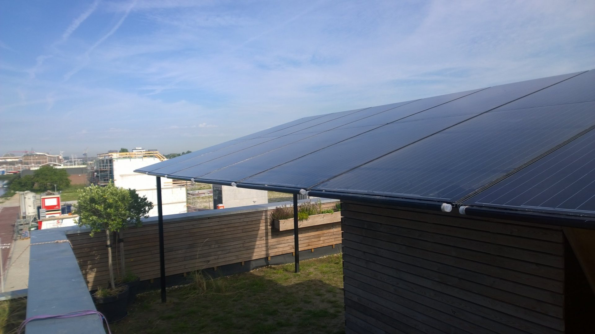 Warmtepompinstallatie met PVT – Buiksloterham
